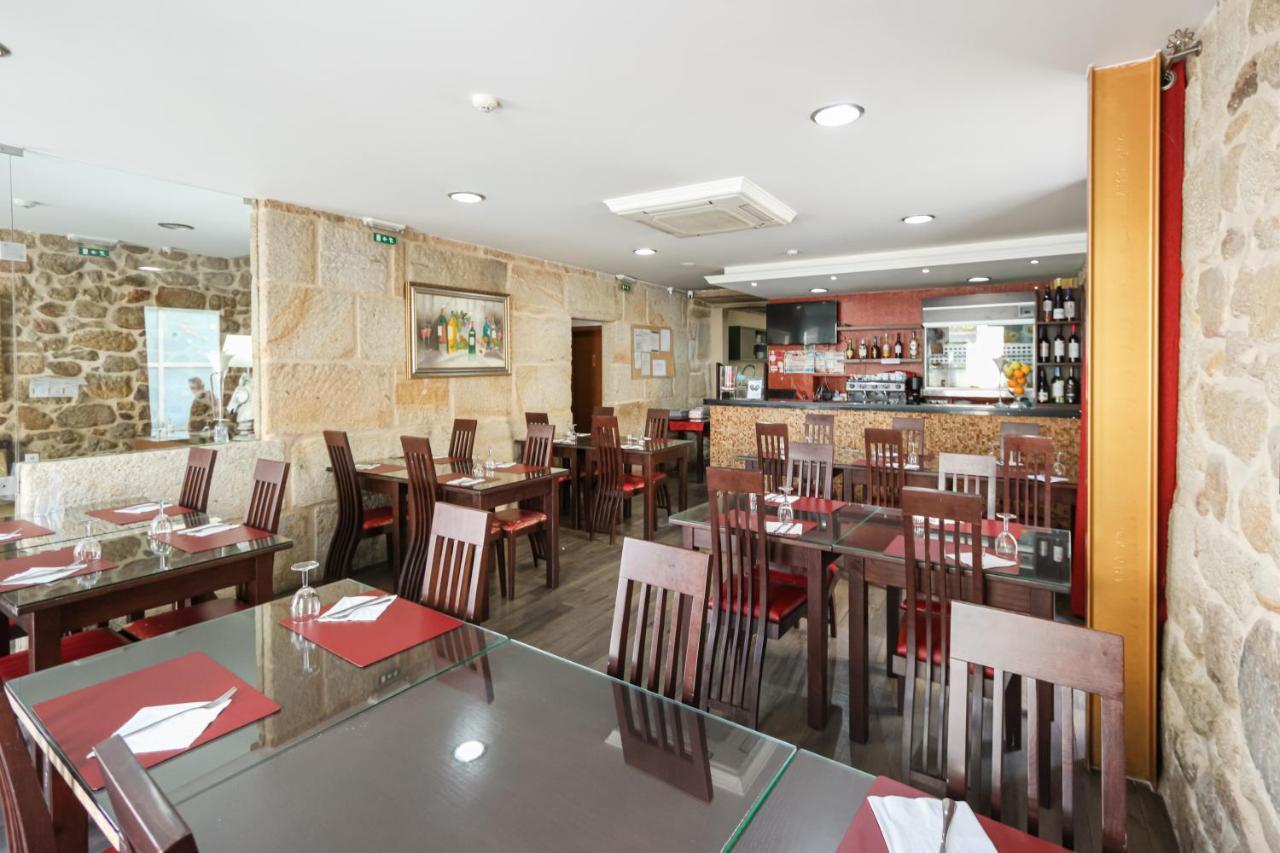 Alojamento Central ชาเวส ภายนอก รูปภาพ